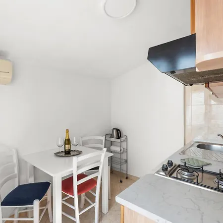 Zara Apartment *