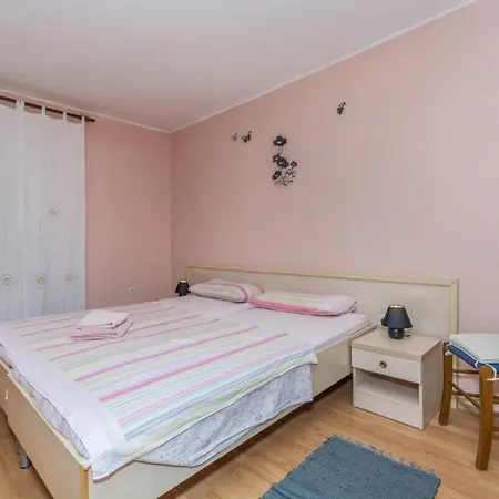 Zara Apartment Visnjan