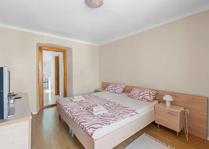 Zara Apartment *